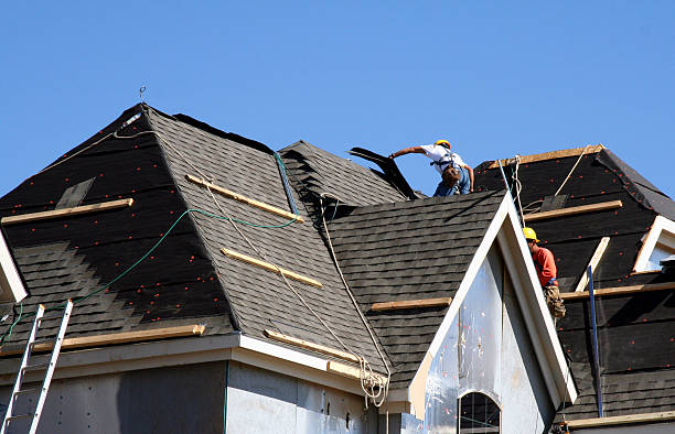 Best Flat Roof Repair Services  in Mosinee, WI